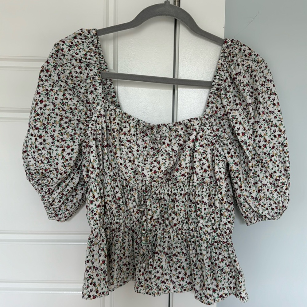 Floral Puff Sleeve Blouse